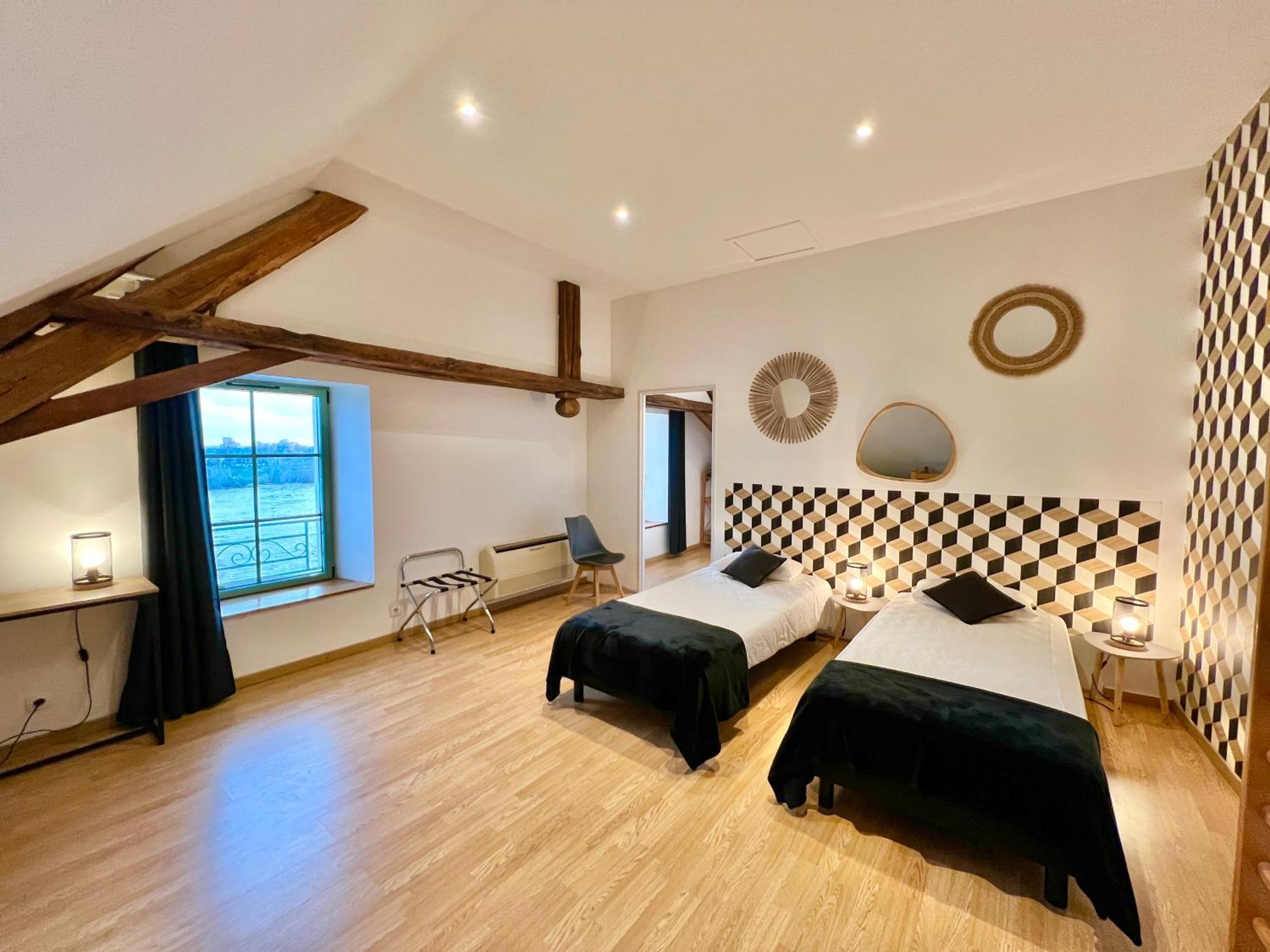 La Vue Loire Maison Saint-Denis-de lʼHôtel Buitenkant foto